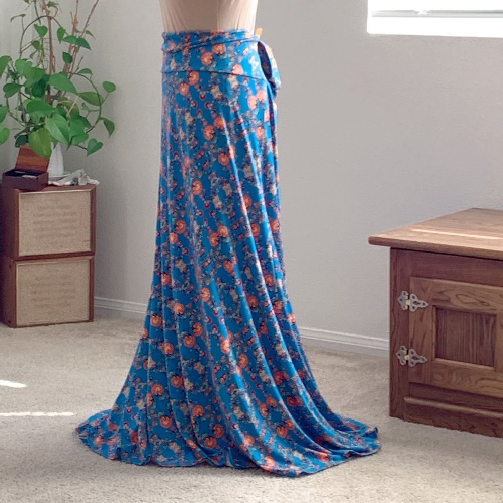 Swing Floral Print Skirts Size XL - Picture 5 of 11